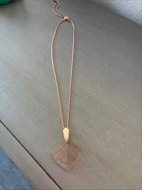 Kendra Scott Rose Gold Leaf Outline Pendant Necklace